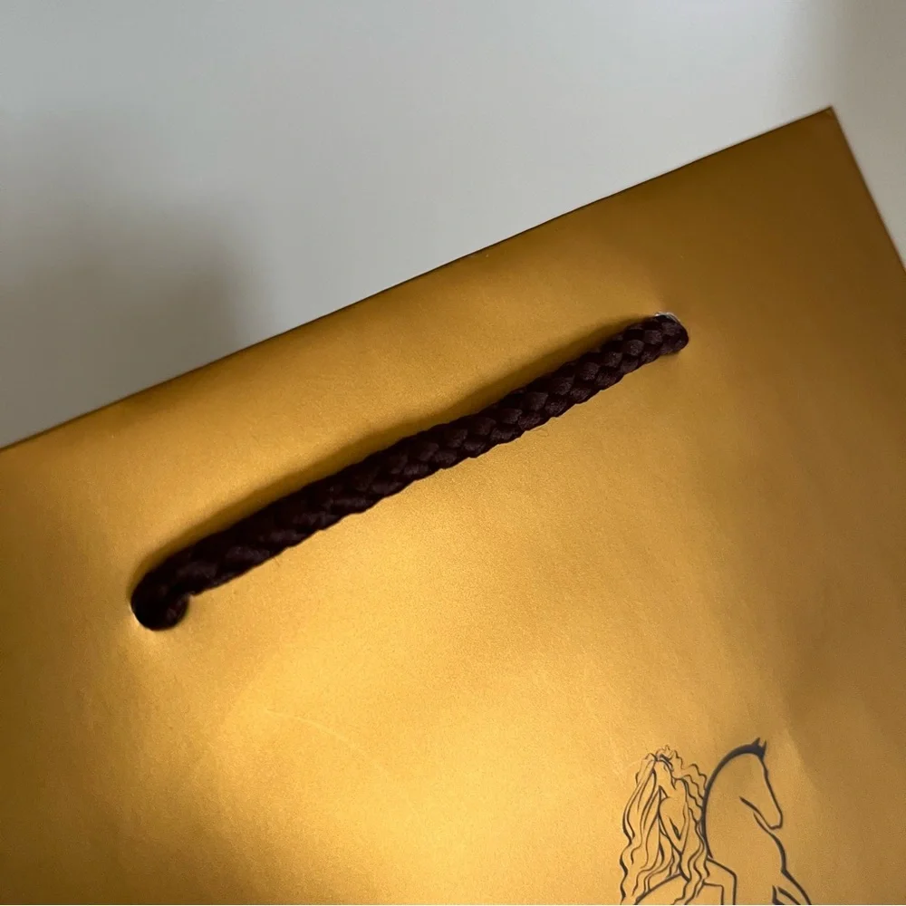 Hold NEW Gold Godiva Gift Bag